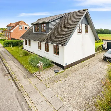 Сasa de vacaciones Lovely In With House A Panoramic View